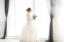 Boutique de robe de mariée avec un large choix de styles et marques à Roanne
