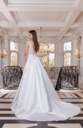 Robe de mariée en tulles pailletés à Saint-Étienne